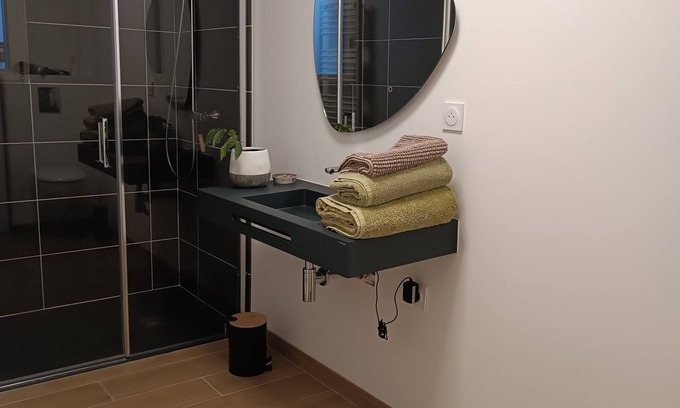 Rochecorbon Apartment | Cozy Studio with Breakfast & Pet-Friendly Amenities