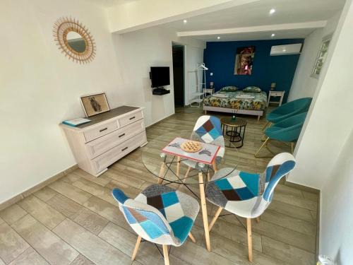 Montvert-les Bas Apartment | Guest Rated 10/10: Relax in Studio 58 with a Hot Tub