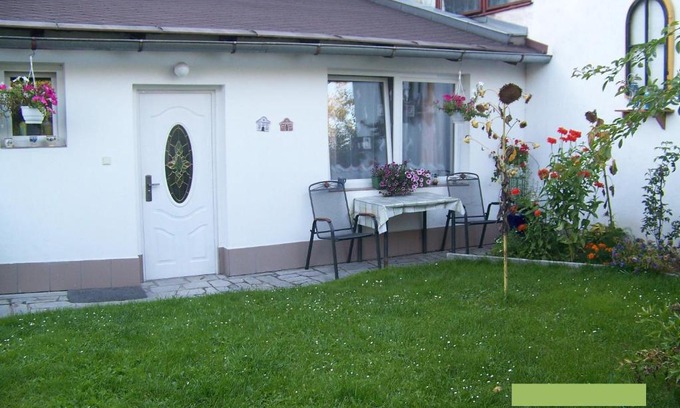 Jindrichuv Hradec Apartment | Oceanfront Studio with Pet-Friendly Amenities and 9.2 Rating