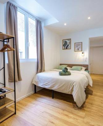 Saint-Quentin Apartment | Cozy Studio Détente for Two with Free Wi-Fi Near Station