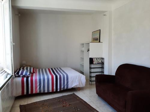 Saint-Saturnin-les-Apt Apartment | Beautiful Studio in Picturesque Haut Luberon Village