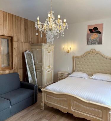 Centre Historique Apartment | Guest Rated: 10/10 Studio at L'Eglise du Couvent