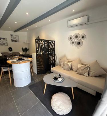 Taradeau Apartment | Cozy Studio in Residence - Pet & Child Friendly Stay