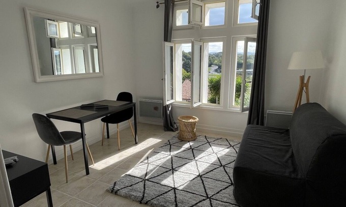 Kokotia Apartment | Exceptional Studio de Beraun: Family-Friendly Retreat