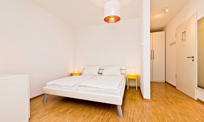 Endingen am Kaiserstuhl Apartment | Cozy Studio C1 with Kitchen and Breakfast Included