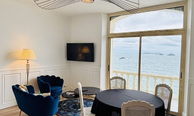 Dinard Apartment | Oceanfront Studio with Sea View and Kitchen Amenities