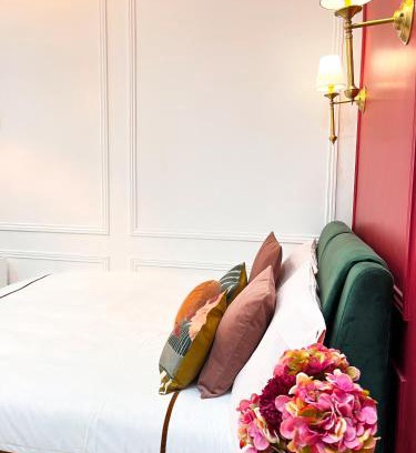 14th Arrondissement Apartment | Chic Studio Retreat in Central Paris - Guest Rated 10/10