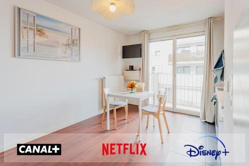 Gentilly Apartment | Cozy Studio Doux in Paris - Family-Friendly Retreat