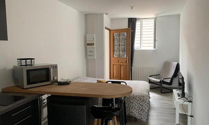 Argentan Apartment | Discover a Child-Friendly Studio in Central Argentan