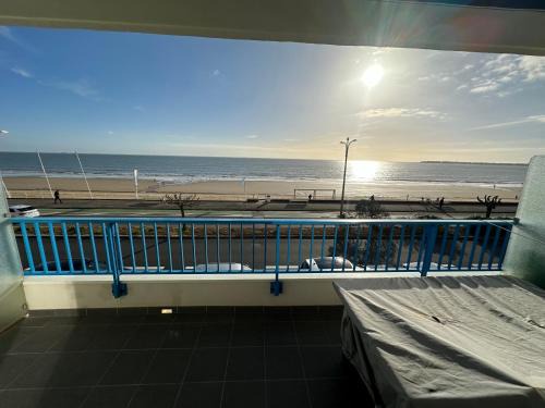 La Baule-Escoublac Apartment | Oceanfront Studio with Hot Tub and Spectacular Views