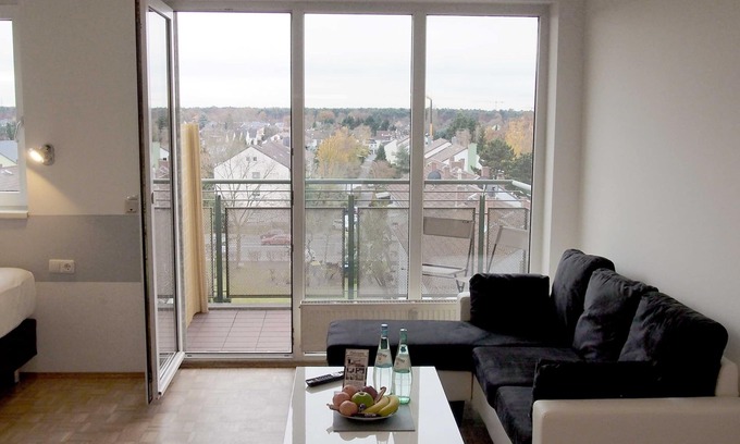 Neu-Isenburg Apartment | Cozy Studio Flat in the Heart of Isenburg Centre