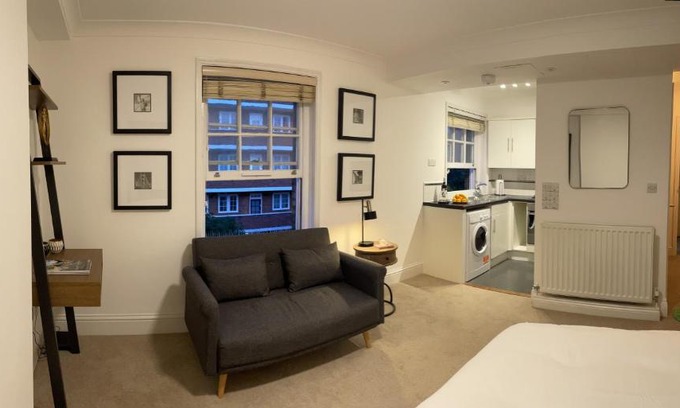 St. Johns Wood Apartment | Stylish Studio Flat in the Heart of St. John's Wood