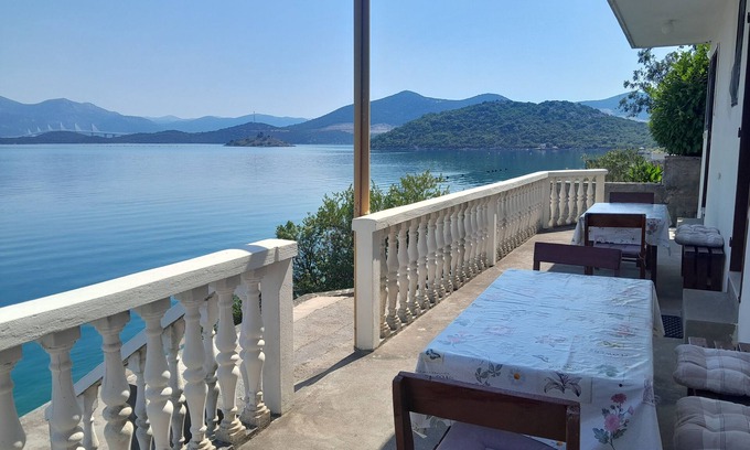 Dubrava Apartment | Cozy Studio Flat with Ocean View Near Beach Cove Pještata