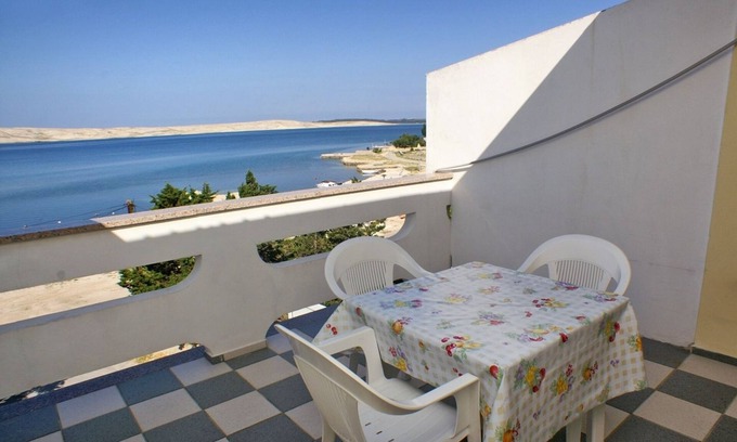 Kustici Apartment | Highly Rated Studio Flat Steps from Kustići Beach