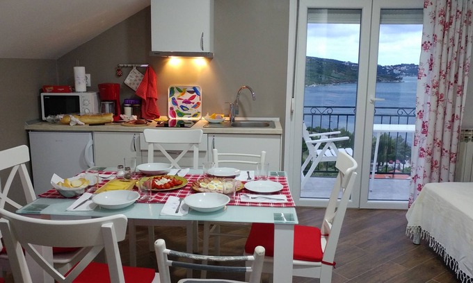 Plat Apartment | Sea View Studio Flat with Balcony in Dubrovnik - 9.4/10