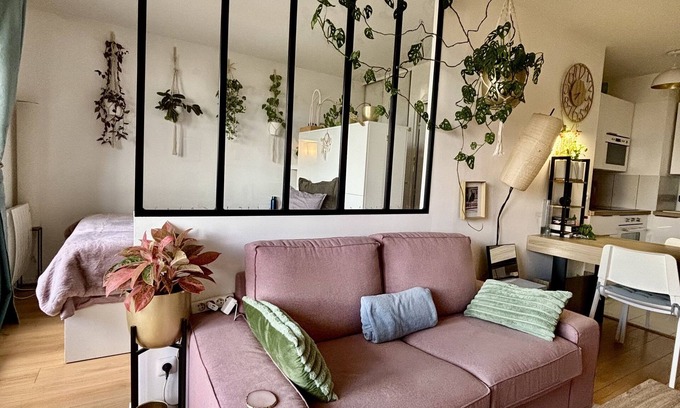 Vanves Apartment | Cozy Studio for Couples - Pet & Child Friendly JO PARIS 24