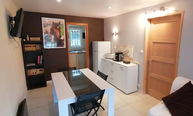 Fronton Apartment | Studio