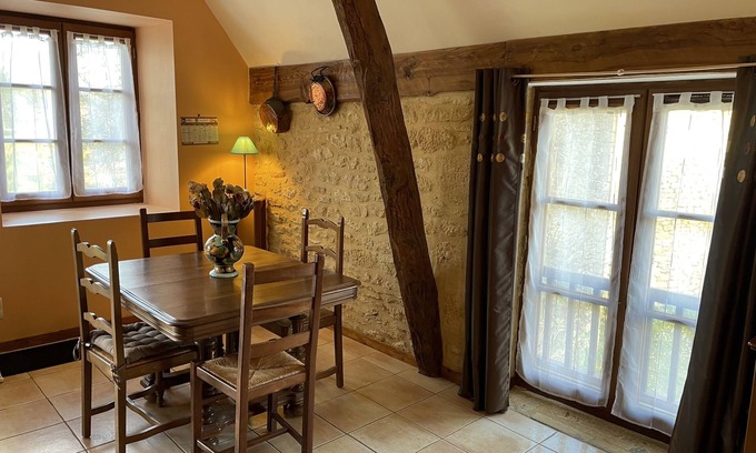 Saint-Crepin-et-Carlucet Apartment | Cozy Studio with Pool and Kitchen – Guest Rated 9.2/10