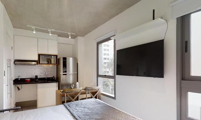 Vila Nova Conceicao Apartment | Inviting Studio Near Parque Ibirapuera with Great Amenities