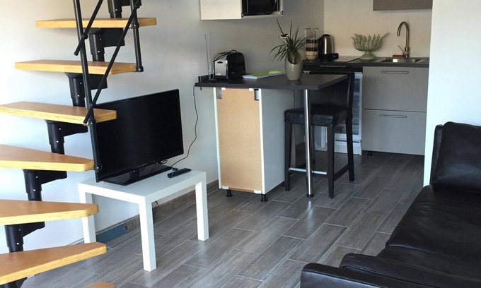 Deuil-la-Barre Apartment | Modern Studio Near Paris: Guest Rated 10/10, Pet Friendly