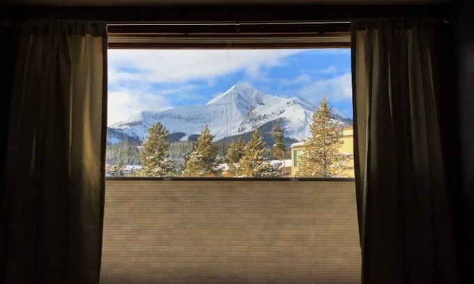 Big Sky Condo | Cozy Studio Retreat Near Big Sky Resort with Pool Access