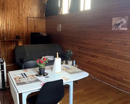 Tulle Apartment | Cozy Studio in Central Tulle - Highly Rated 8/10 Stay