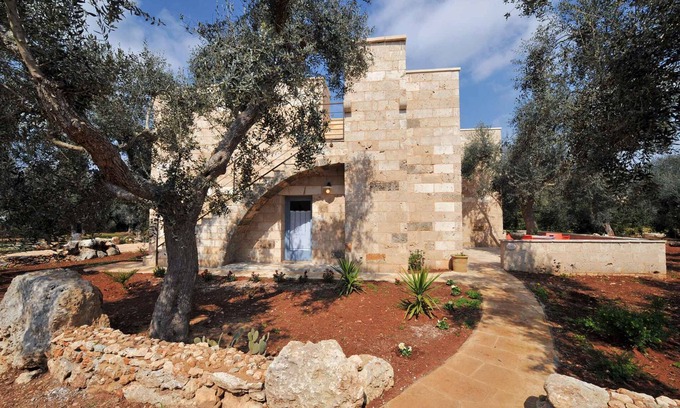 Spongano Apartment | Cozy Holiday Apartment Amidst Olive Groves with Spa