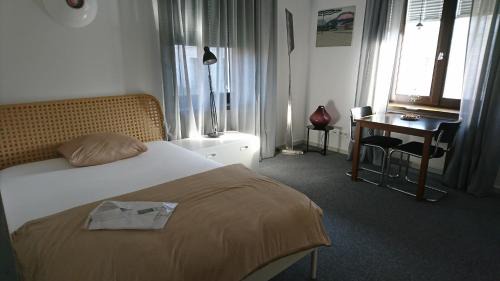 Meiningen Apartment | Stylish Studio Near Theaters - Family-Friendly Retreat