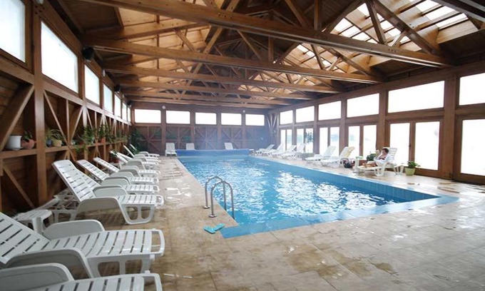 Banya Apartment | Cozy Studio at Seven Seasons Bansko with Pool & Pet Options