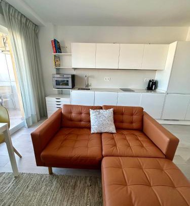 Alicante Apartment | Oceanfront Studio with City & Sea Views - Rated 10/10