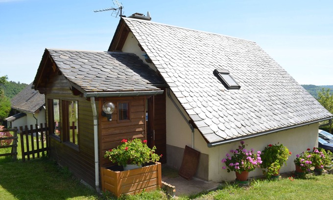 Saint-Diery House | Cozy Studio Retreat in the Scenic Sancy Massif