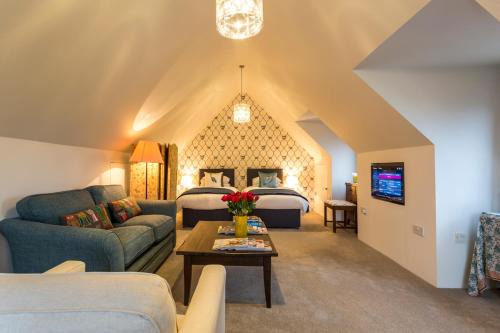 Wherwell Apartment | Accessible Studio in the Field - Guest Rated 9/10