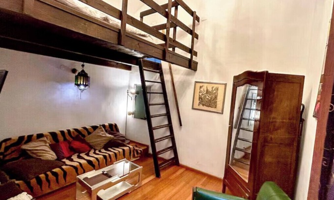 Roman Quarter Apartment | Cozy Studio in Vintage House Near Downtown Attractions