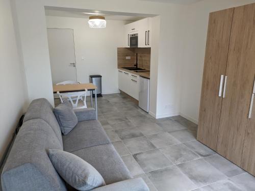Cesson-Sevigne Apartment | Cozy Garden-Level Studio with Child-Friendly Amenities