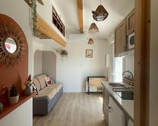 Le Bosc Apartment | Independent Studio Near Salagou - Family Friendly Getaway
