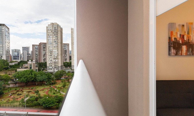 Panamby Apartment | Relaxing Retreat at Studio Laguna with Pool & Spa