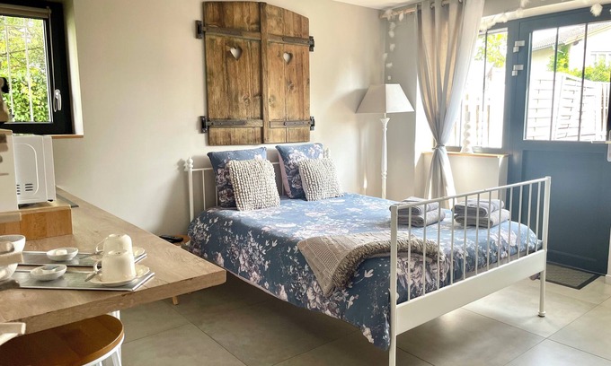 Horbourg-Wihr Apartment | Studio "Le Cocon" near Colmar - Free Parking & Wifi
