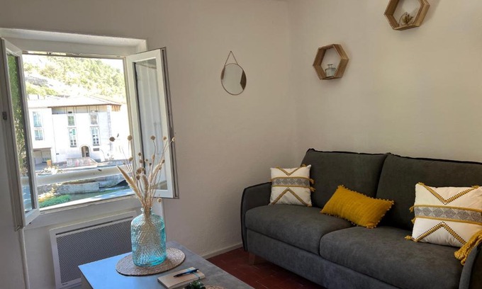 Fontaine-de-Vaucluse Apartment | Discover Studio "Le Fontaine de Vaucluse" - Rated 9.2/10