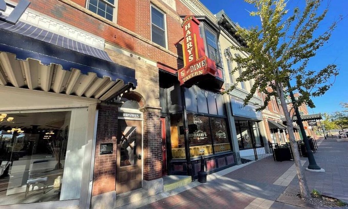 Cedar Falls Apartment | Studio Loft Above Main Street Cedar Falls! Free Downtown Parking!
