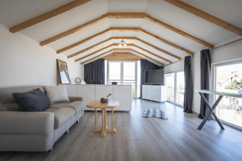 Mrzenci Apartment | Highly Rated Studio Luca Christo: Family-Friendly Retreat