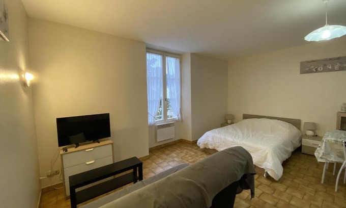 La Roche-Posay Apartment | Bright Studio in Central La Roche-Posay with Wi-Fi