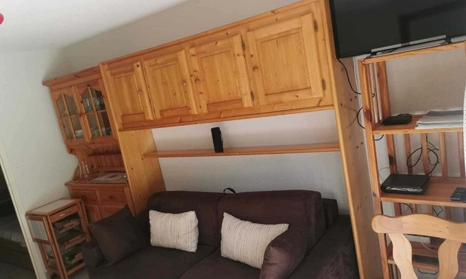 Chatel Apartment | Bright Studio with Terrace Near Ski Lifts - Châtel Retreat