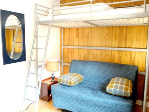 Les Almes Apartment | Bright Studio Near Slopes with WiFi and Western View