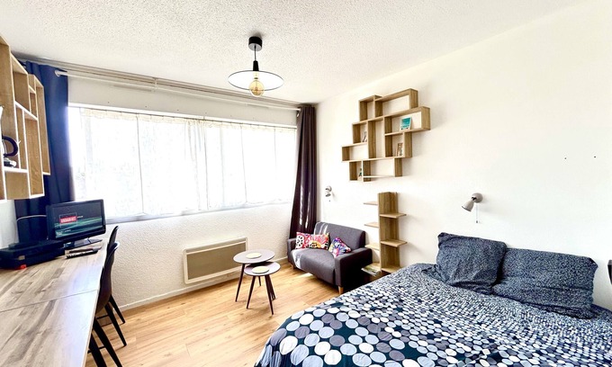Saint-Nazaire Apartment | Perfect Studio MAJA: Steps from Beaches & Great Amenities