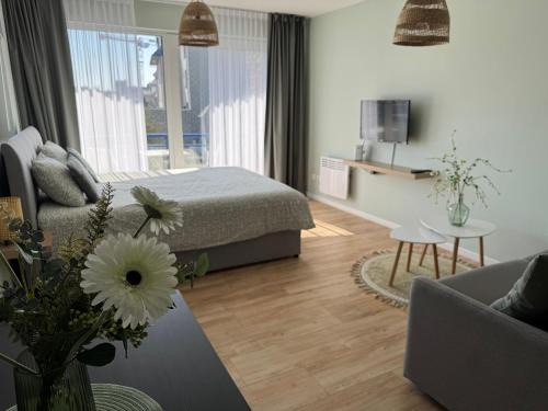 Mariakerke Apartment | Oceanfront Studio MANI: 4-Star Stay with Spectacular Views