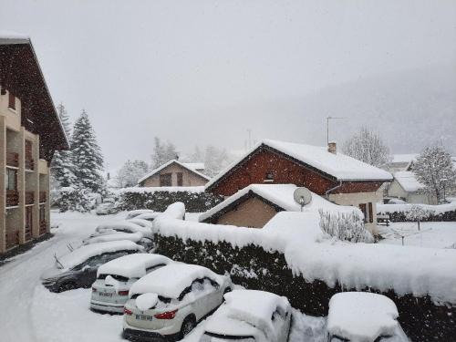 Saint-Leger-les-Melezes Apartment | Cozy Mountain Studio for Families - Rated 8.7/10
