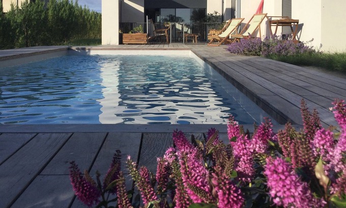 Castelmaurou House | Ocean View Studio for Two with Pool and Spa Amenities