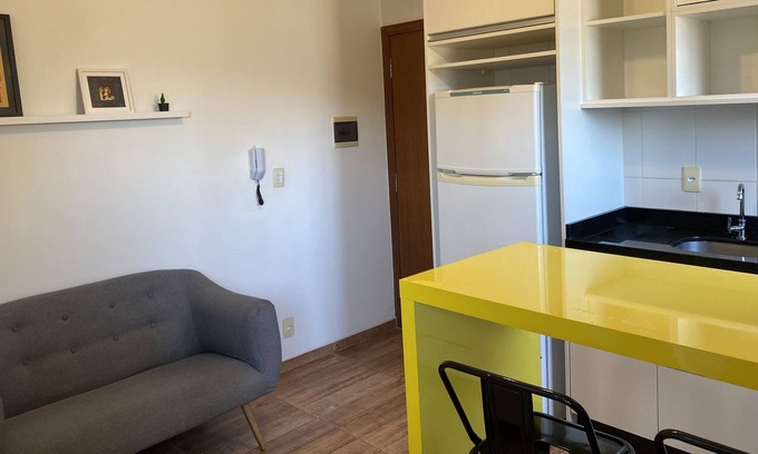 Bucarein Apartment | Minimalist Studio in Central Location with Spa & Hot Tub