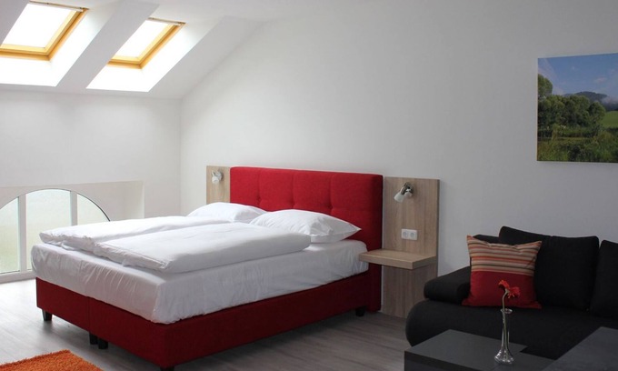 Fohnsdorf Cottage | Cozy Guesthouse with Ocean View - Gästehaus Karl August