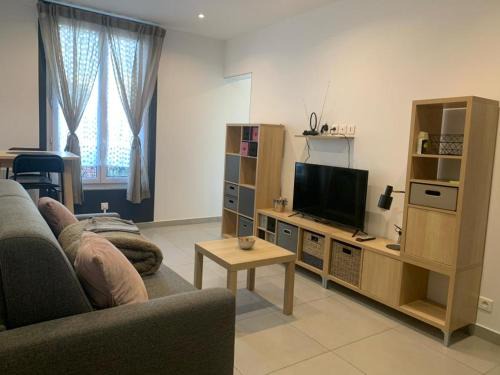 Montrouge Apartment | Studio Moliere: A Guest Favorite with 8.5/10 Rating